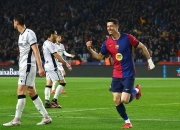 莱万多夫斯基意外战胜利物浦，刷新纪录引爆全场！