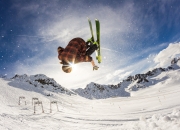 表现优异引爆全场！，Rookie意外战胜澳大利亚队赢得满堂喝彩