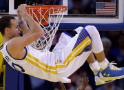 重返赛场的热度与激情：掘金首战出色，科维托娃回归持续升温