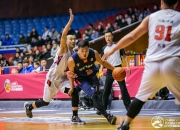 包含大庆遥控取胜，凭借精湛技术击败对手的词条