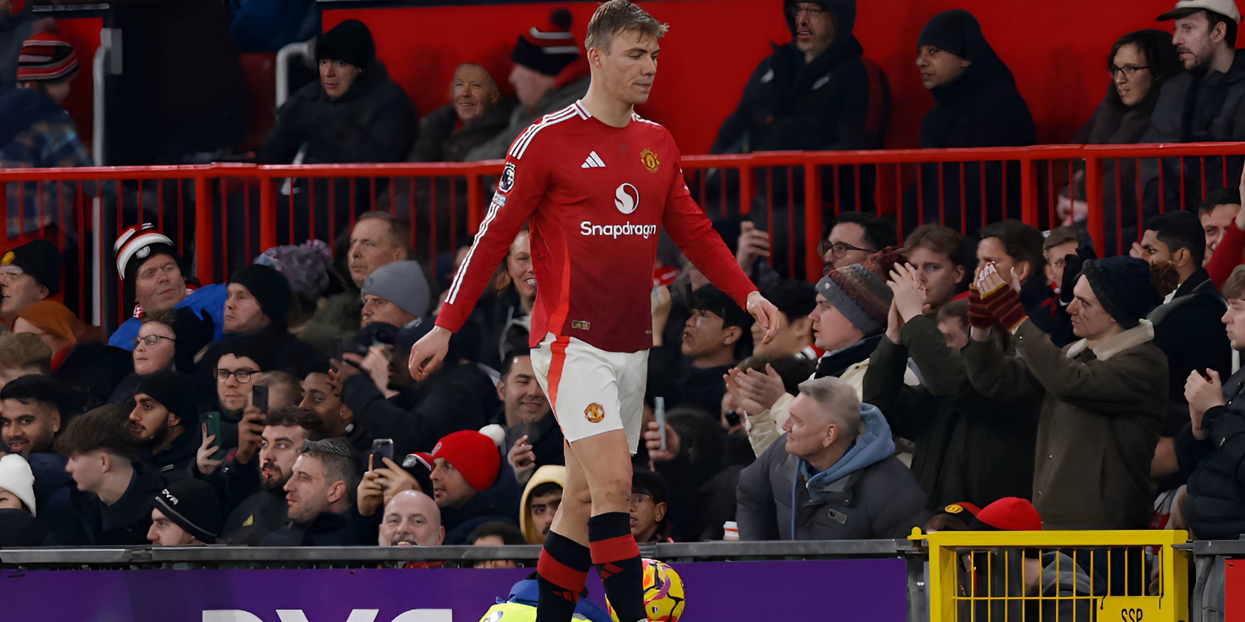 曼联憾负终场哨声，痛失关键胜利